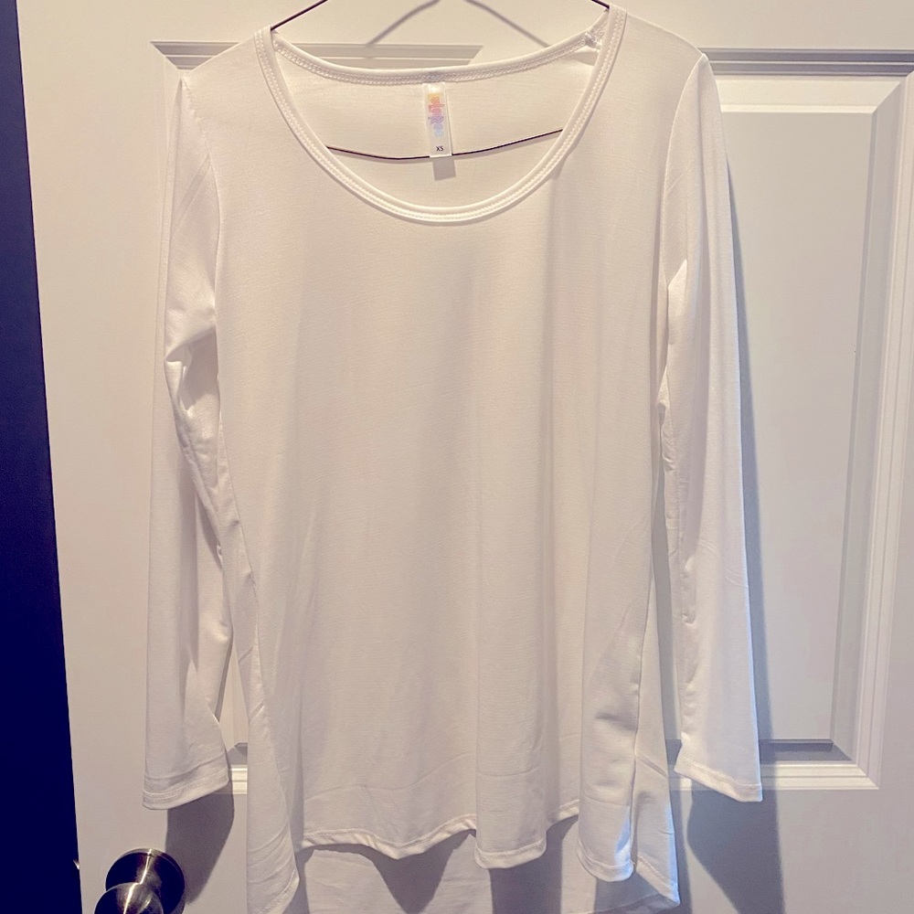 LuLaRoe long sleeve shirt- Lynnae Size- XS